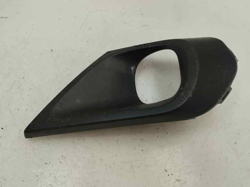 REJILLA PARAGOLPES DERECHA DACIA DUSTER II 2021 1.5 DCI (116 CV)