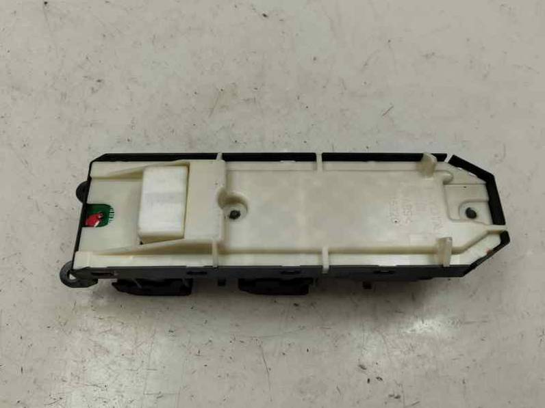 MANDO ELEVALUNAS DELANTERO IZQUIERDO TOYOTA AURIS TOURING SPORTS 2014 2.0 D-4D (124 CV)