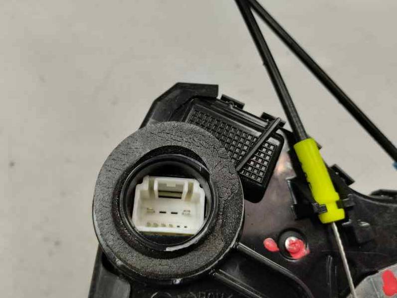 CERRADURA PUERTA DELANTERA IZQUIERDA TOYOTA AURIS TOURING SPORTS 2014 2.0 D-4D (124 CV)