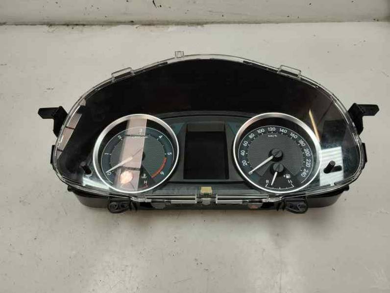 CUADRO INSTRUMENTOS TOYOTA AURIS TOURING SPORTS 2014 2.0 D-4D (124 CV)