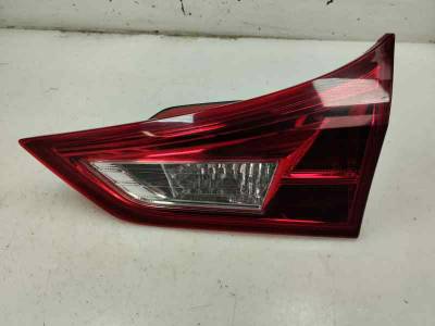 PILOTO TRASERO DERECHO INTERIOR TOYOTA AURIS TOURING SPORTS 2014 2.0 D-4D (124 CV)