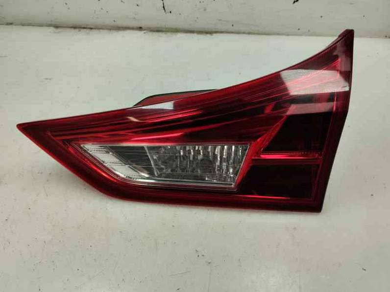 PILOTO TRASERO DERECHO INTERIOR TOYOTA AURIS TOURING SPORTS 2014 2.0 D-4D (124 CV)