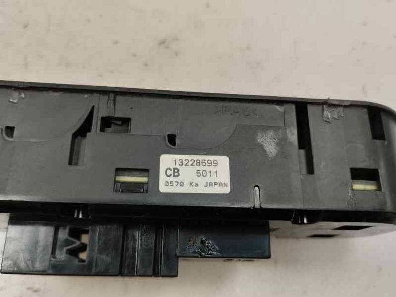 MANDO ELEVALUNAS DELANTERO IZQUIERDO OPEL ZAFIRA B 2010 1.7 16V CDTI (110 CV)