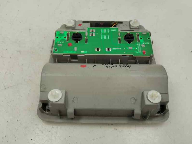 LUZ INTERIOR TOYOTA AURIS TOURING SPORTS 2014 2.0 D-4D (124 CV)