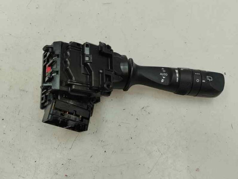 MANDO LIMPIA TOYOTA AURIS TOURING SPORTS 2014 2.0 D-4D (124 CV)