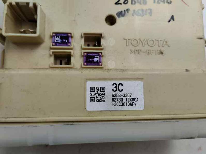 CAJA RELES FUSIBLES TOYOTA AURIS TOURING SPORTS 2014 2.0 D-4D (124 CV)