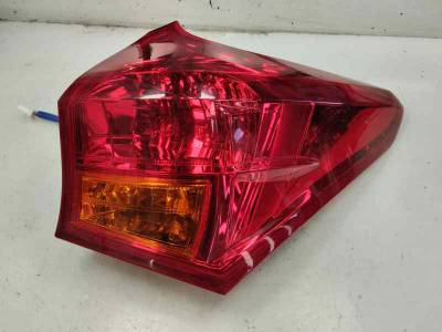 PILOTO TRASERO DERECHO TOYOTA AURIS TOURING SPORTS 2014 2.0 D-4D (124 CV)