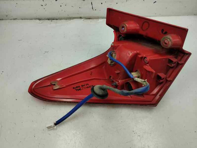 PILOTO TRASERO DERECHO TOYOTA AURIS TOURING SPORTS 2014 2.0 D-4D (124 CV)