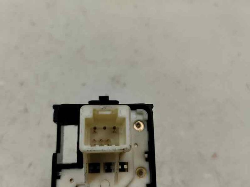 MANDO ELEVALUNAS TRASERO DERECHO TOYOTA AURIS TOURING SPORTS 2014 2.0 D-4D (124 CV)