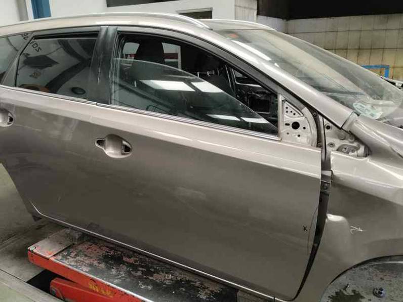 PUERTA DELANTERA DERECHA TOYOTA AURIS TOURING SPORTS 2014 2.0 D-4D (124 CV)