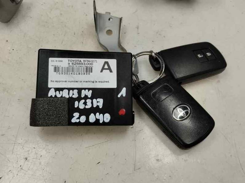 JUEGO BOMBINES TOYOTA AURIS TOURING SPORTS 2014 2.0 D-4D (124 CV)