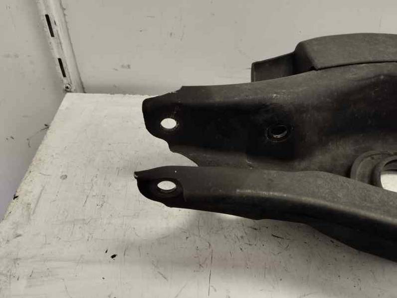 BRAZO SUSPENSION INFERIOR TRASERO IZQUIERDO TOYOTA AURIS TOURING SPORTS 2014 2.0 D-4D (124 CV)