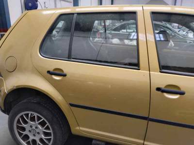 PUERTA TRASERA DERECHA VOLKSWAGEN GOLF IV BERLINA 1998 1.9 TDI (110 CV)
