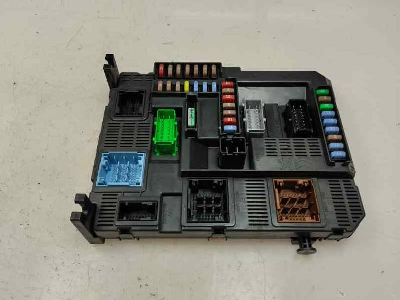 CAJA RELES FUSIBLES PEUGEOT 308 2015 1.2 GASOLINA