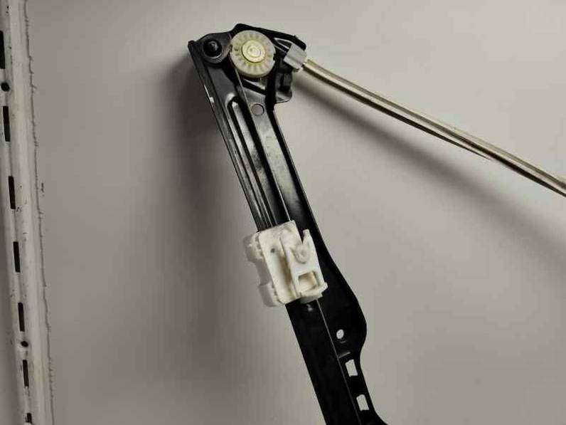 ELEVALUNAS DELANTERO DERECHO PEUGEOT 308 2015 1.2 GASOLINA