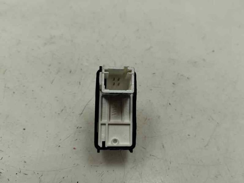 MANDO ELEVALUNAS DELANTERO DERECHO PEUGEOT 308 2015 1.2 GASOLINA