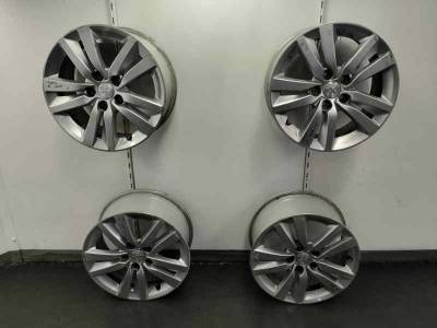 JUEGO LLANTAS PEUGEOT 308 2015 1.2 GASOLINA