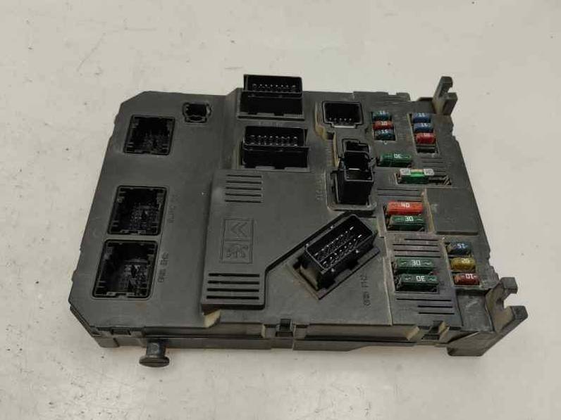 CAJA RELES FUSIBLES PEUGEOT 206 BERLINA 2002 2.0 GTI (136 CV)
