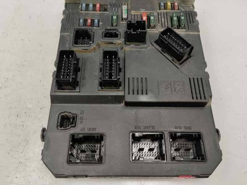 CAJA RELES FUSIBLES PEUGEOT 206 BERLINA 2002 2.0 GTI (136 CV)