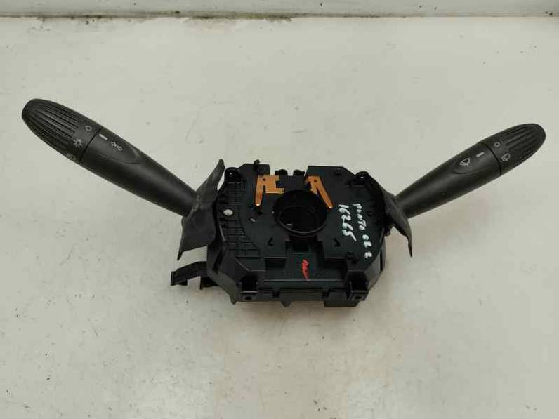 MANDO MULTIFUNCION FIAT PUNTO BERLINA 2002 1.2 (60 CV)