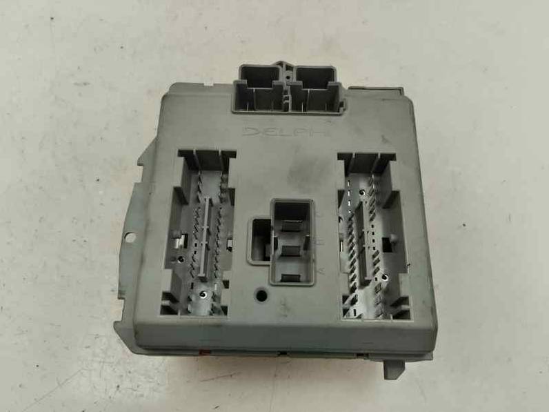 CAJA RELES FUSIBLES FIAT PUNTO BERLINA 2002 1.2 (60 CV)