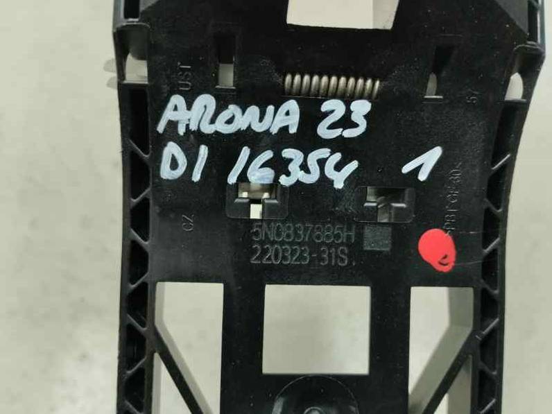 MANETA EXTERIOR DELANTERA IZQUIERDA SEAT ARONA 2023 1.0 ECO TSI (110 CV)