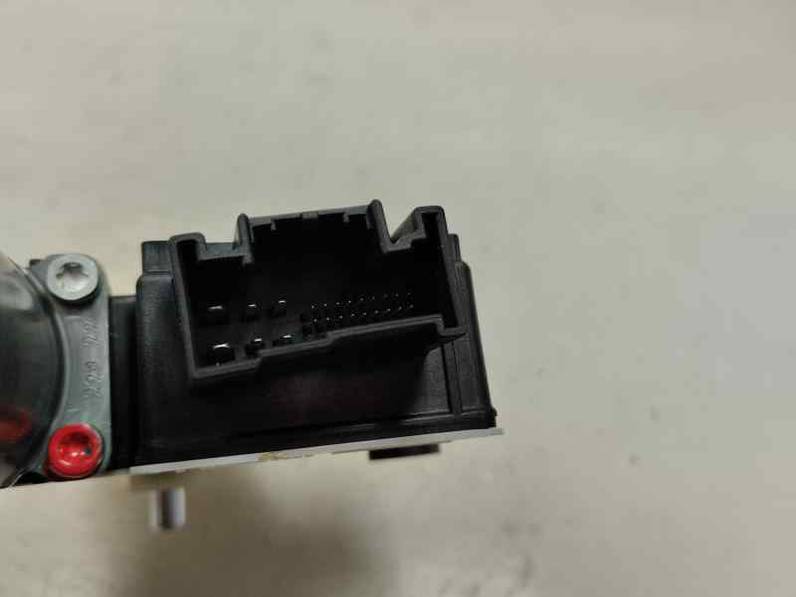 MOTOR ELEVALUNAS DELANTERO IZQUIERDO SEAT ARONA 2023 1.0 ECO TSI (110 CV)