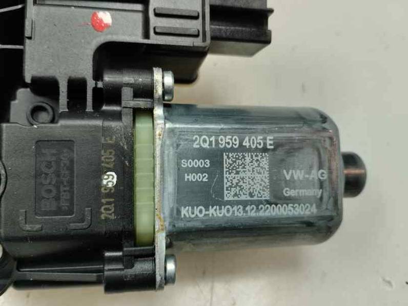 MOTOR ELEVALUNAS DELANTERO IZQUIERDO SEAT ARONA 2023 1.0 ECO TSI (110 CV)