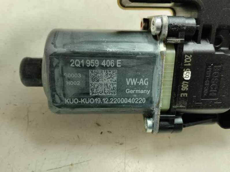 MOTOR ELEVALUNAS DELANTERO DERECHO SEAT ARONA 2023 1.0 ECO TSI (110 CV)