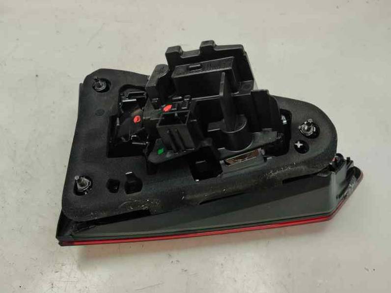 PILOTO TRASERO DERECHO INTERIOR SEAT ARONA 2023 1.0 ECO TSI (110 CV)