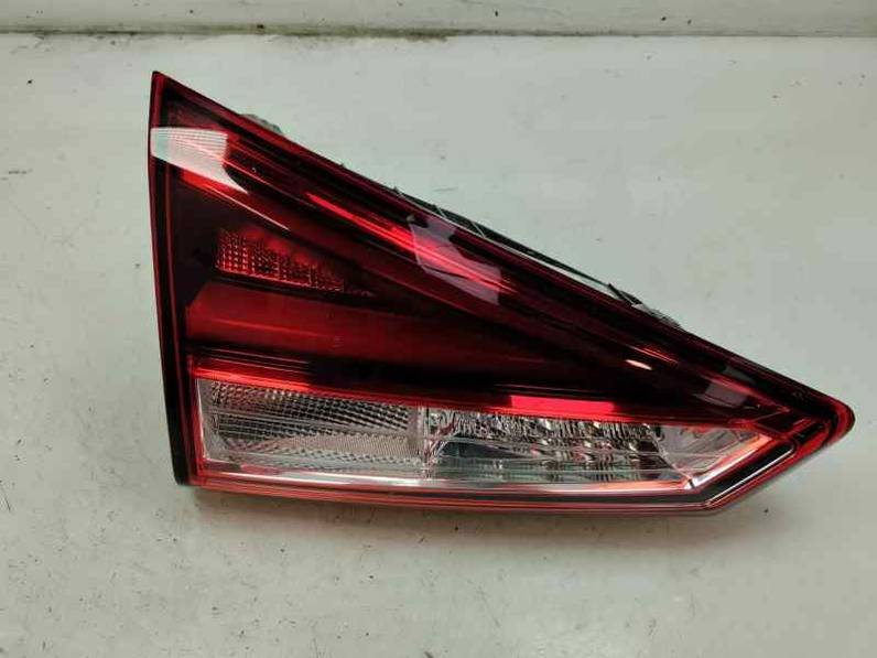 PILOTO TRASERO IZQUIERDO INTERIOR SEAT ARONA 2023 1.0 ECO TSI (110 CV)