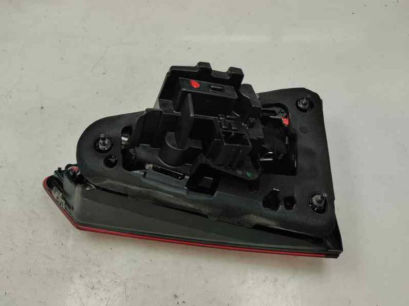 PILOTO TRASERO IZQUIERDO INTERIOR SEAT ARONA 2023 1.0 ECO TSI (110 CV)