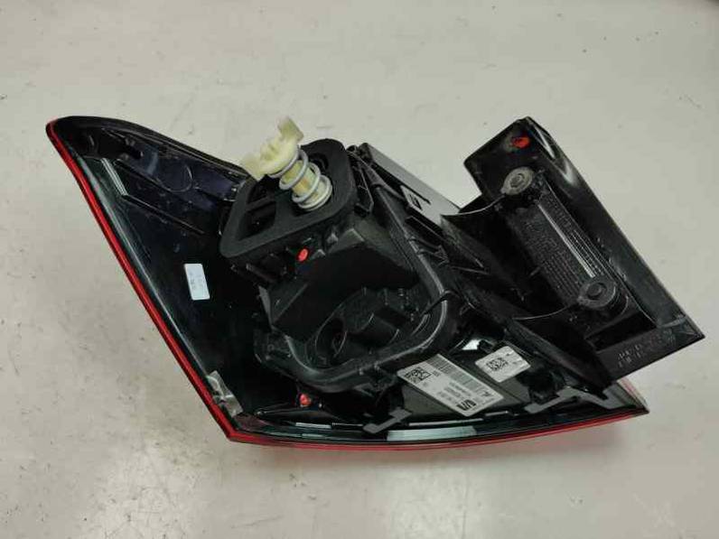 PILOTO TRASERO DERECHO SEAT ARONA 2023 1.0 ECO TSI (110 CV)