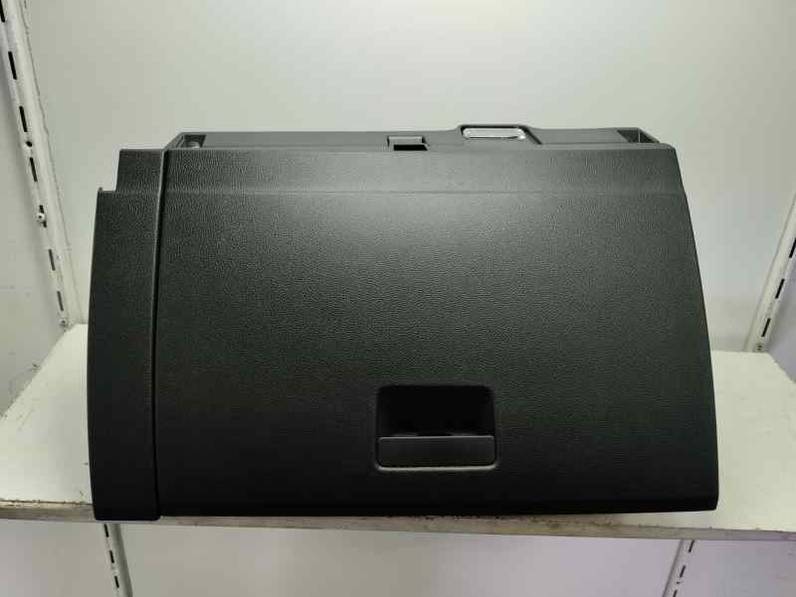 GUANTERA SEAT ARONA 2023 1.0 ECO TSI (110 CV)