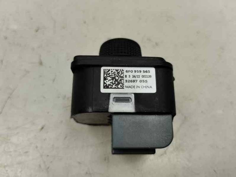 MANDO RETROVISOR SEAT ARONA 2023 1.0 ECO TSI (110 CV)