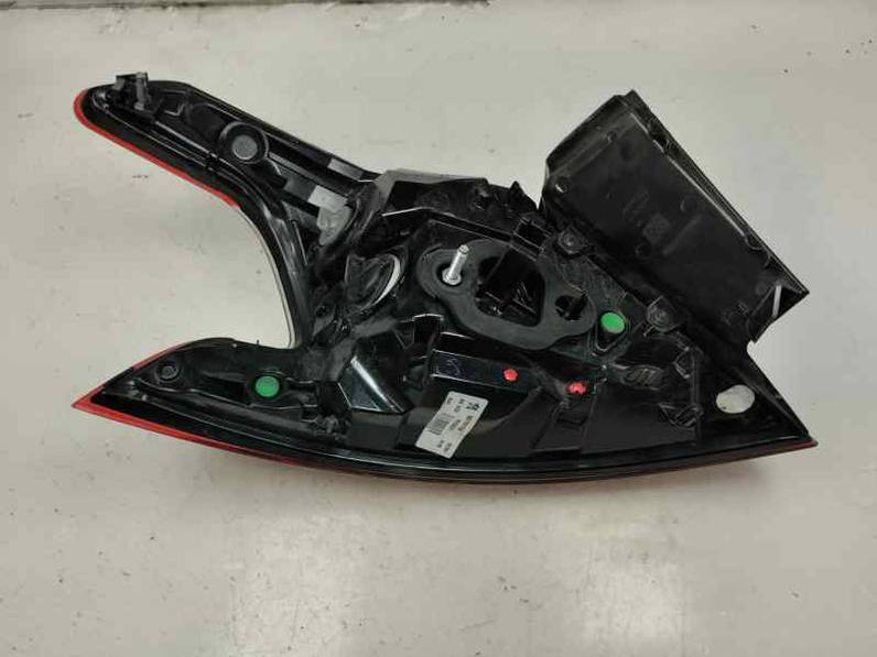 PILOTO TRASERO DERECHO PEUGEOT 308 2015 1.2 GASOLINA