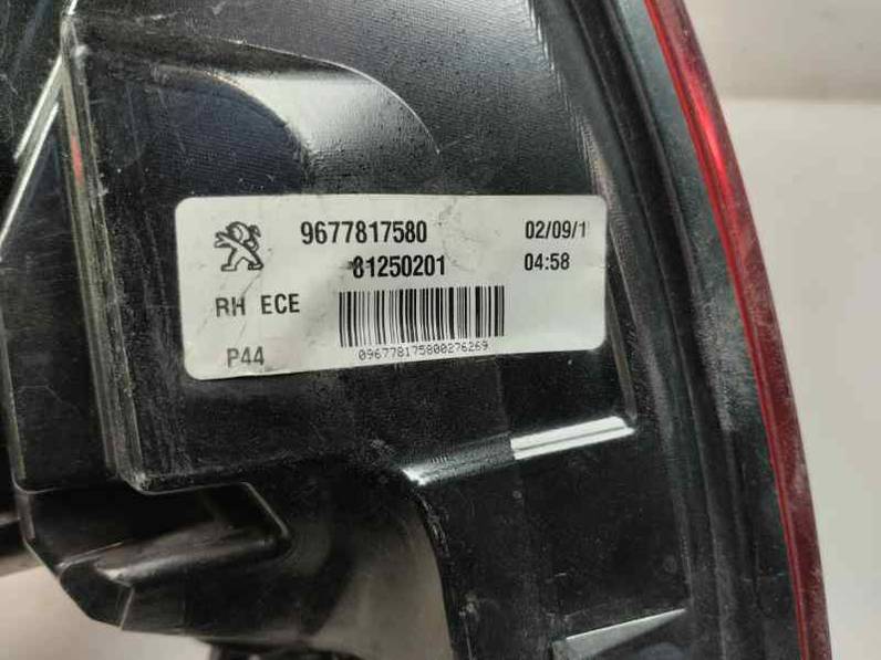 PILOTO TRASERO DERECHO PEUGEOT 308 2015 1.2 GASOLINA
