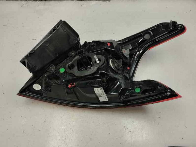 PILOTO TRASERO IZQUIERDO PEUGEOT 308 2015 1.2 GASOLINA