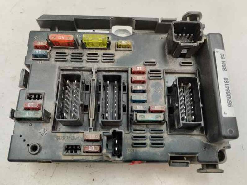 CAJA RELES FUSIBLES PEUGEOT 307 2003 2.0 HDI (90 CV)