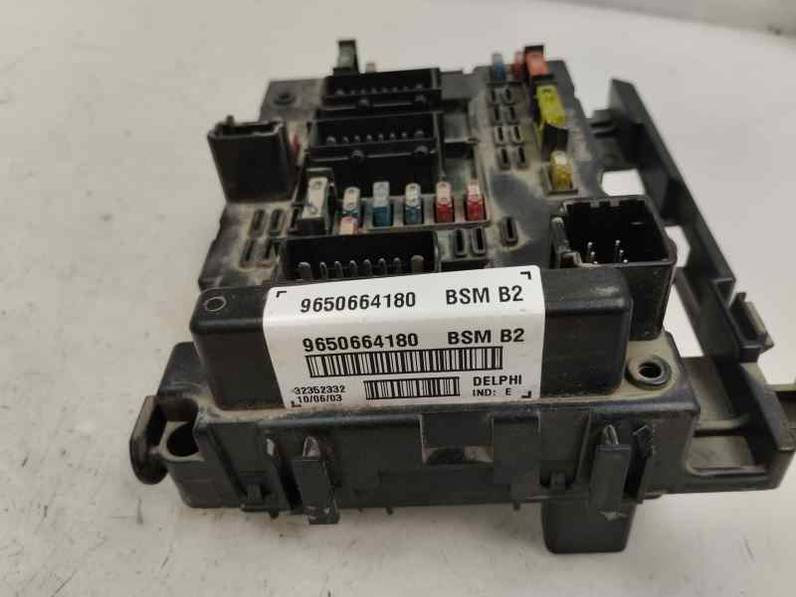 CAJA RELES FUSIBLES PEUGEOT 307 2003 2.0 HDI (90 CV)