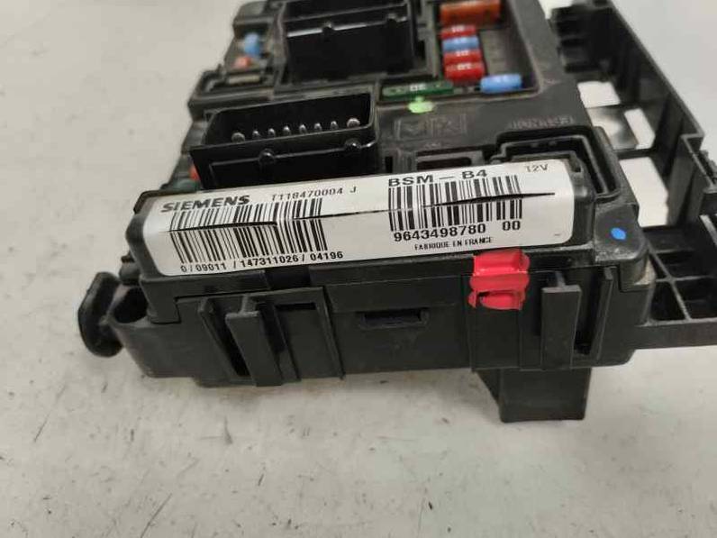 CAJA RELES FUSIBLES CITROEN C2 2004 1.4 HDI (68 CV)