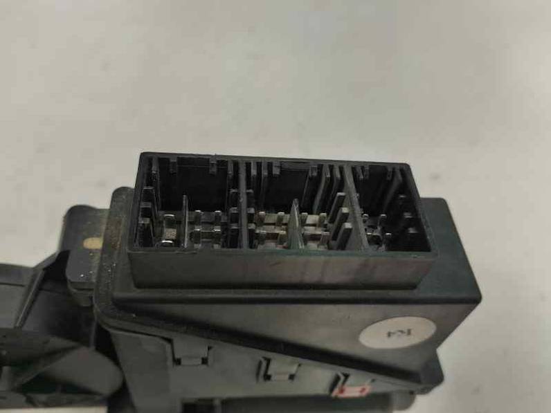 MOTOR ELEVALUNAS DELANTERO DERECHO SKODA FABIA 2000 1.9 SDI (64 CV)