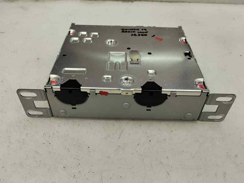 SISTEMA AUDIO RADIO CD RENAULT TWINGO III 2019 0.9 CM3 (92 CV)