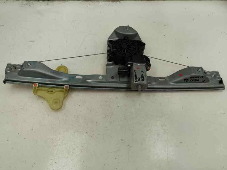 ELEVALUNAS DELANTERO DERECHO RENAULT TWINGO III 2019 0.9 CM3 (92 CV)