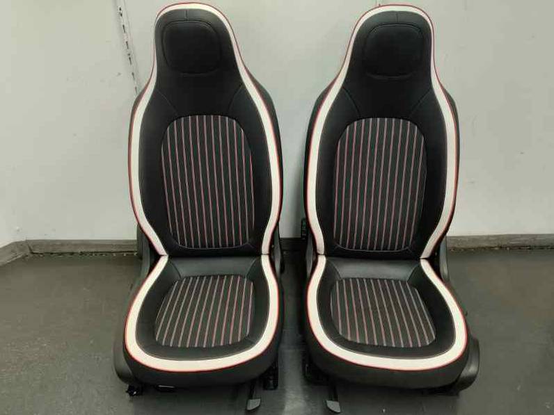 JUEGO ASIENTOS COMPLETO RENAULT TWINGO III 2019 0.9 CM3 (92 CV)