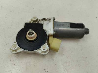 MOTOR ELEVALUNAS DELANTERO IZQUIERDO MERCEDES CLASE CLK COUPE 2003 2.7 CDI (170 CV)