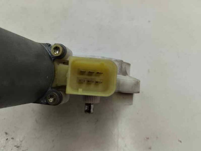 MOTOR ELEVALUNAS DELANTERO IZQUIERDO MERCEDES CLASE CLK COUPE 2003 2.7 CDI (170 CV)