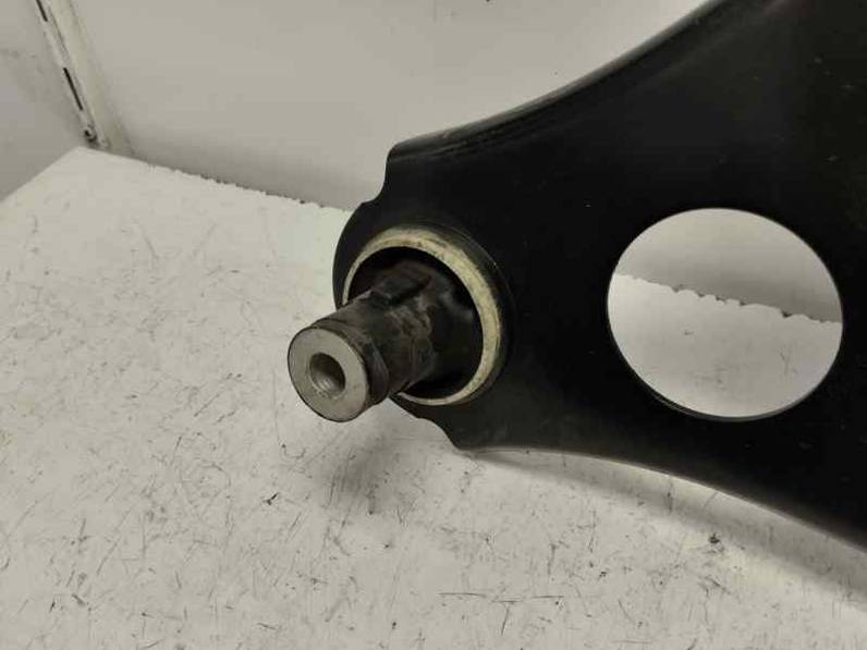 BRAZO SUSPENSION INFERIOR DELANTERO DERECHO RENAULT TWINGO III 2019 0.9 CM3 (92 CV)