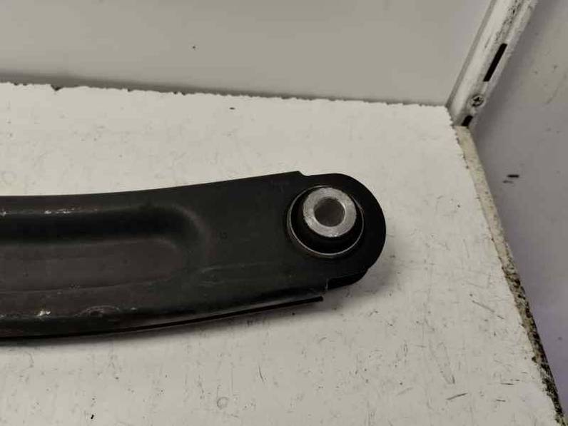 BRAZO SUSPENSION INFERIOR TRASERO DERECHO RENAULT TWINGO III 2019 0.9 CM3 (92 CV)