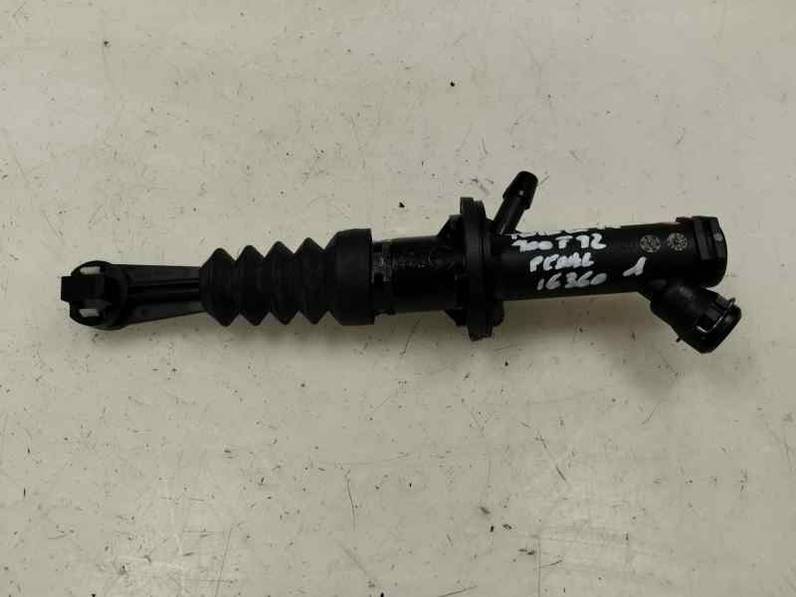 BOMBA EMBRAGUE RENAULT TWINGO III 2019 0.9 CM3 (92 CV)